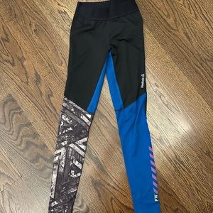 Reebok Women’s leggings - size small